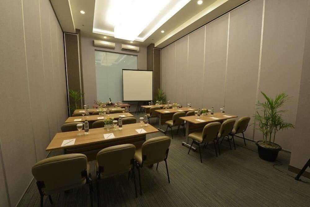 Pranaya Boutique Hotel Serpong Ngoại thất bức ảnh
