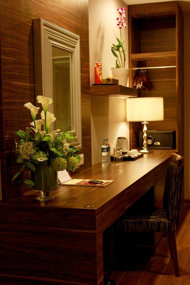 Pranaya Boutique Hotel Serpong Ngoại thất bức ảnh