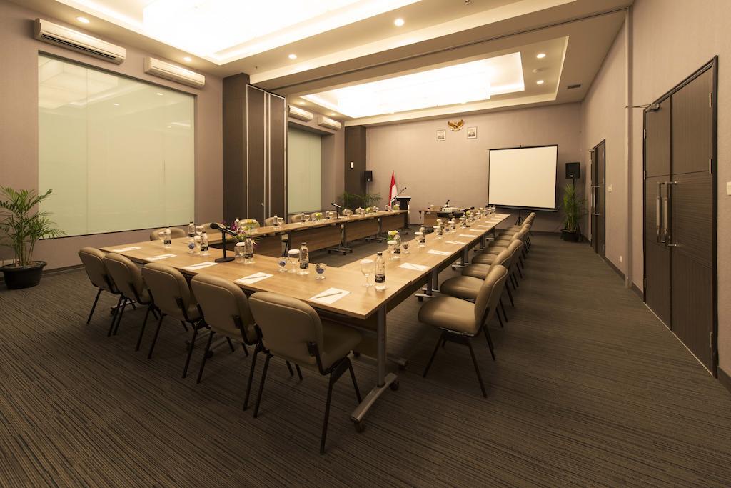 Pranaya Boutique Hotel Serpong Ngoại thất bức ảnh